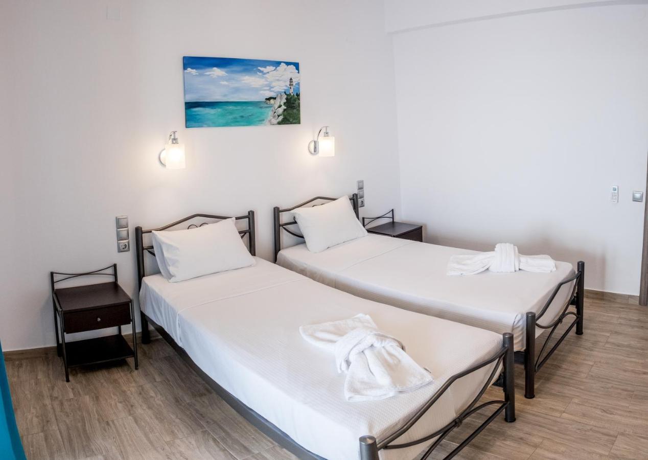 Amousso Beach Villas Marantochori Exterior photo