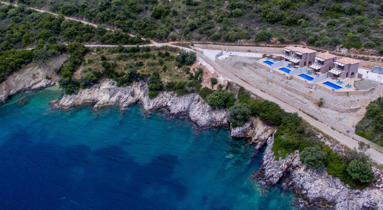 Amousso Beach Villas Marantochori Exterior photo