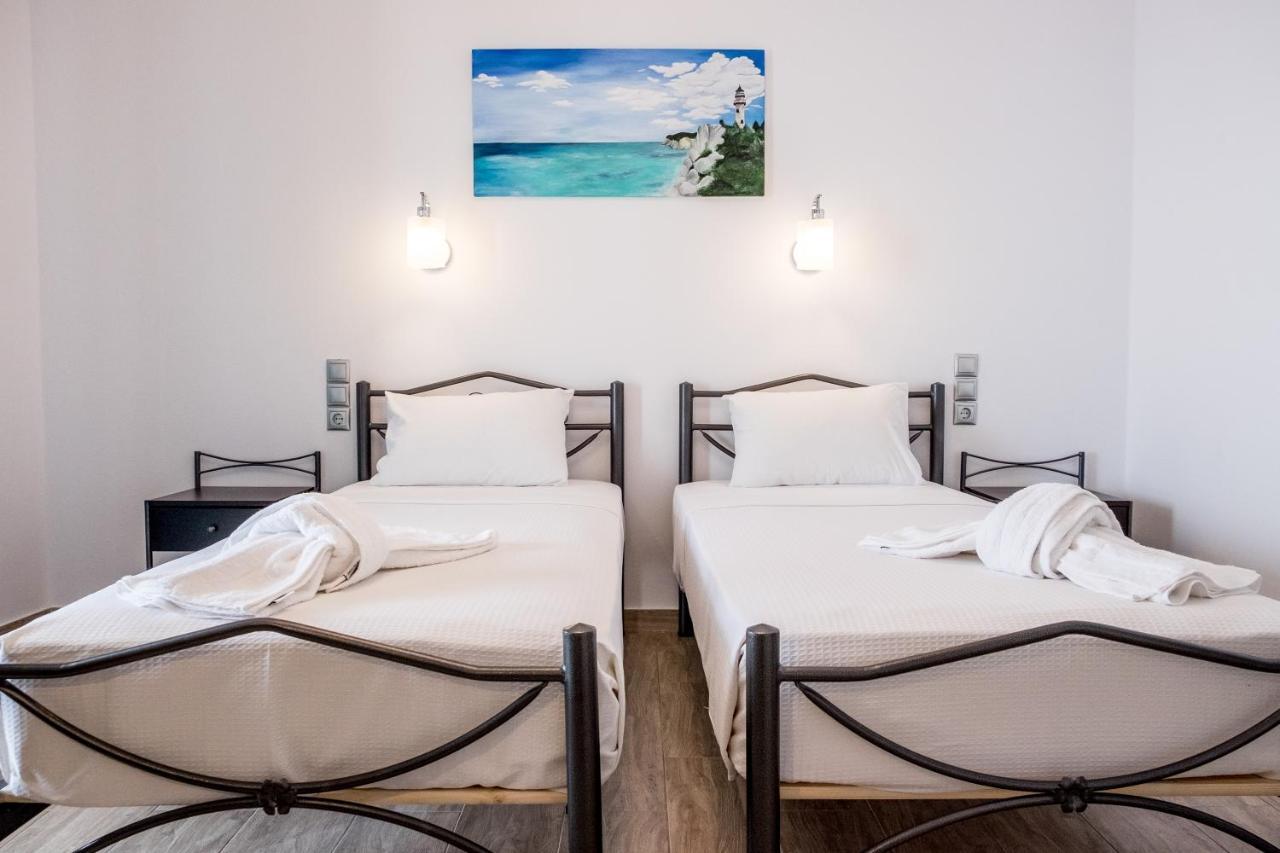 Amousso Beach Villas Marantochori Exterior photo