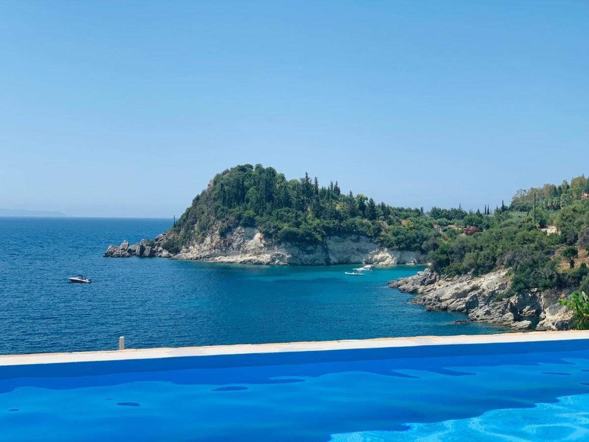 Amousso Beach Villas Marantochori Exterior photo