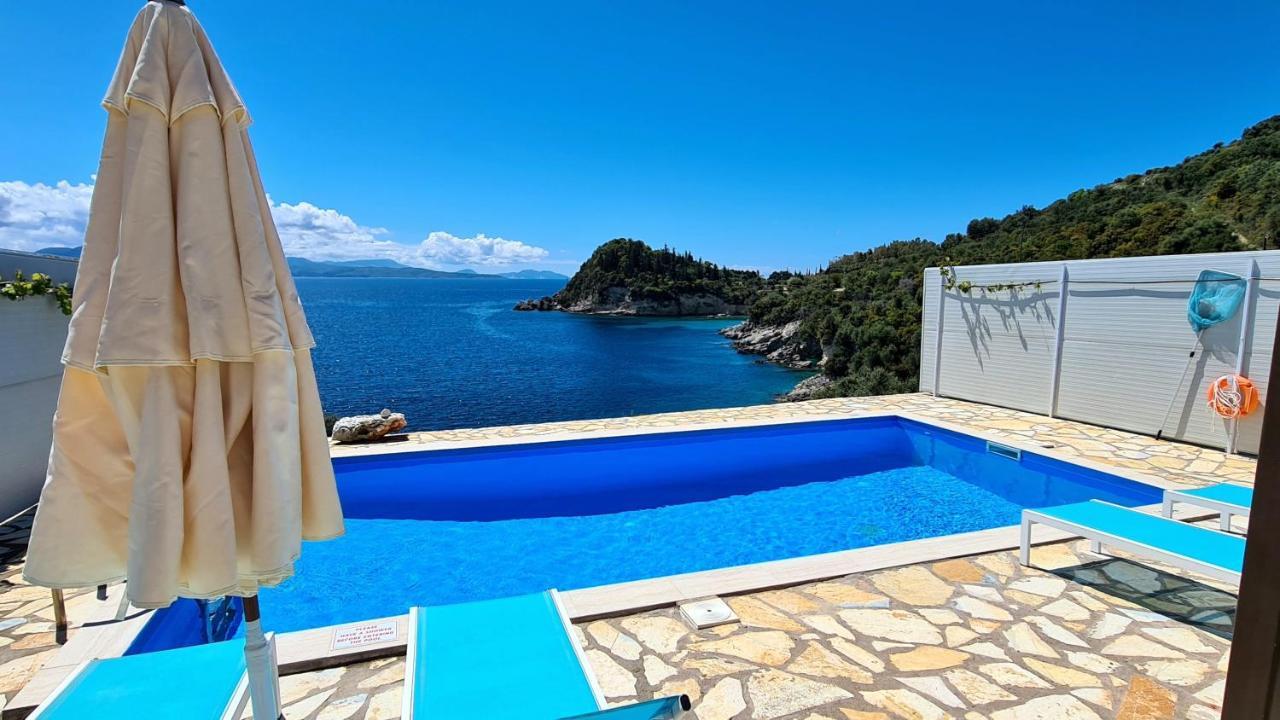Amousso Beach Villas Marantochori Exterior photo