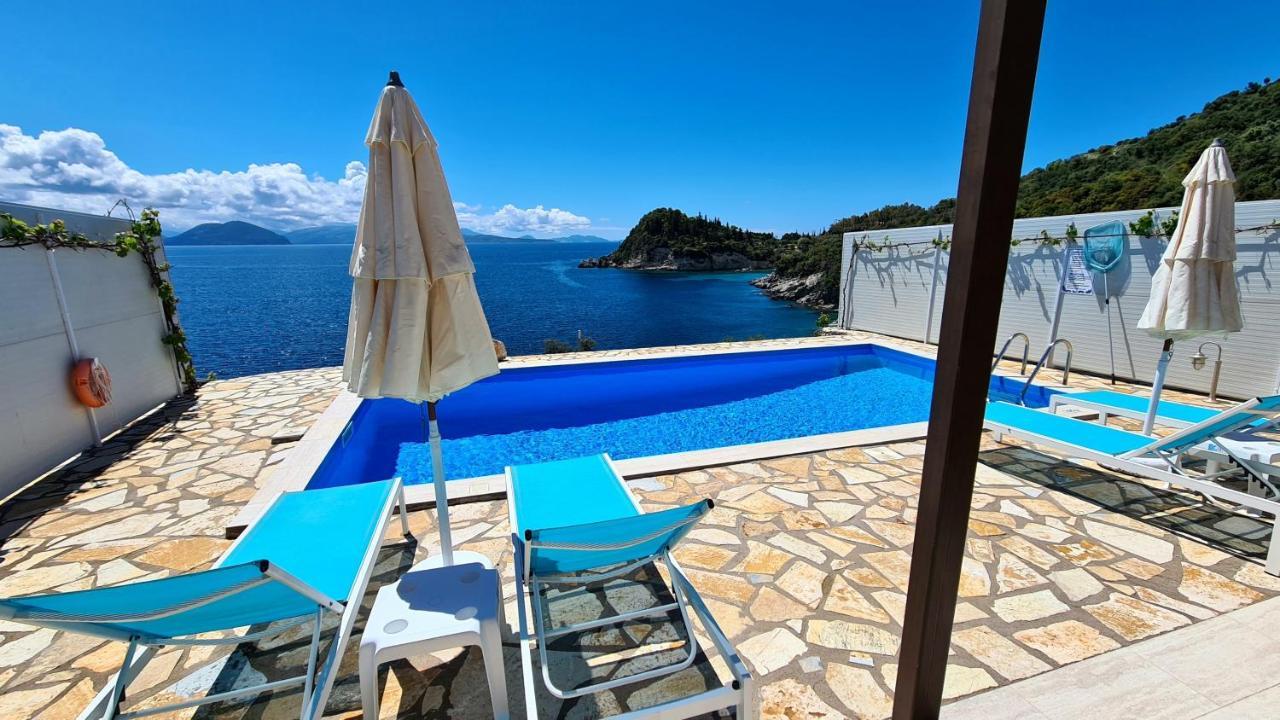 Amousso Beach Villas Marantochori Exterior photo
