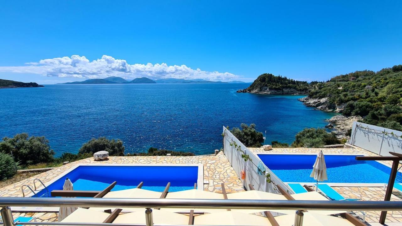 Amousso Beach Villas Marantochori Exterior photo